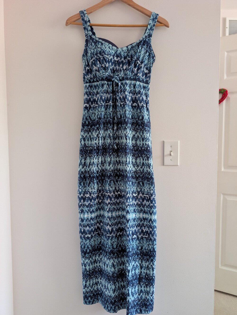 3/$30 Denver Hayes Blue Patterned Sleeveless Maxi Dress